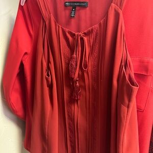 Sleeveless red top